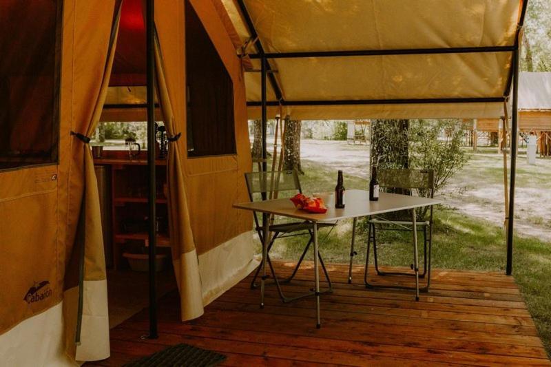 Camping Onlycamp Les Deux Rives Lannion Eksteriør billede